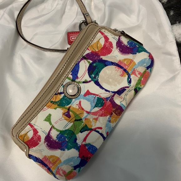 Coach Handbags - Coach wristlet